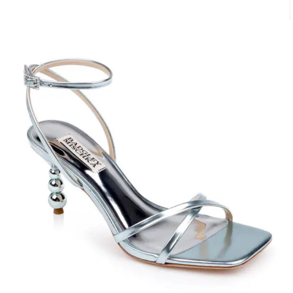 Badgley Mischka Metallic Silver Strappy Heels Sz 8